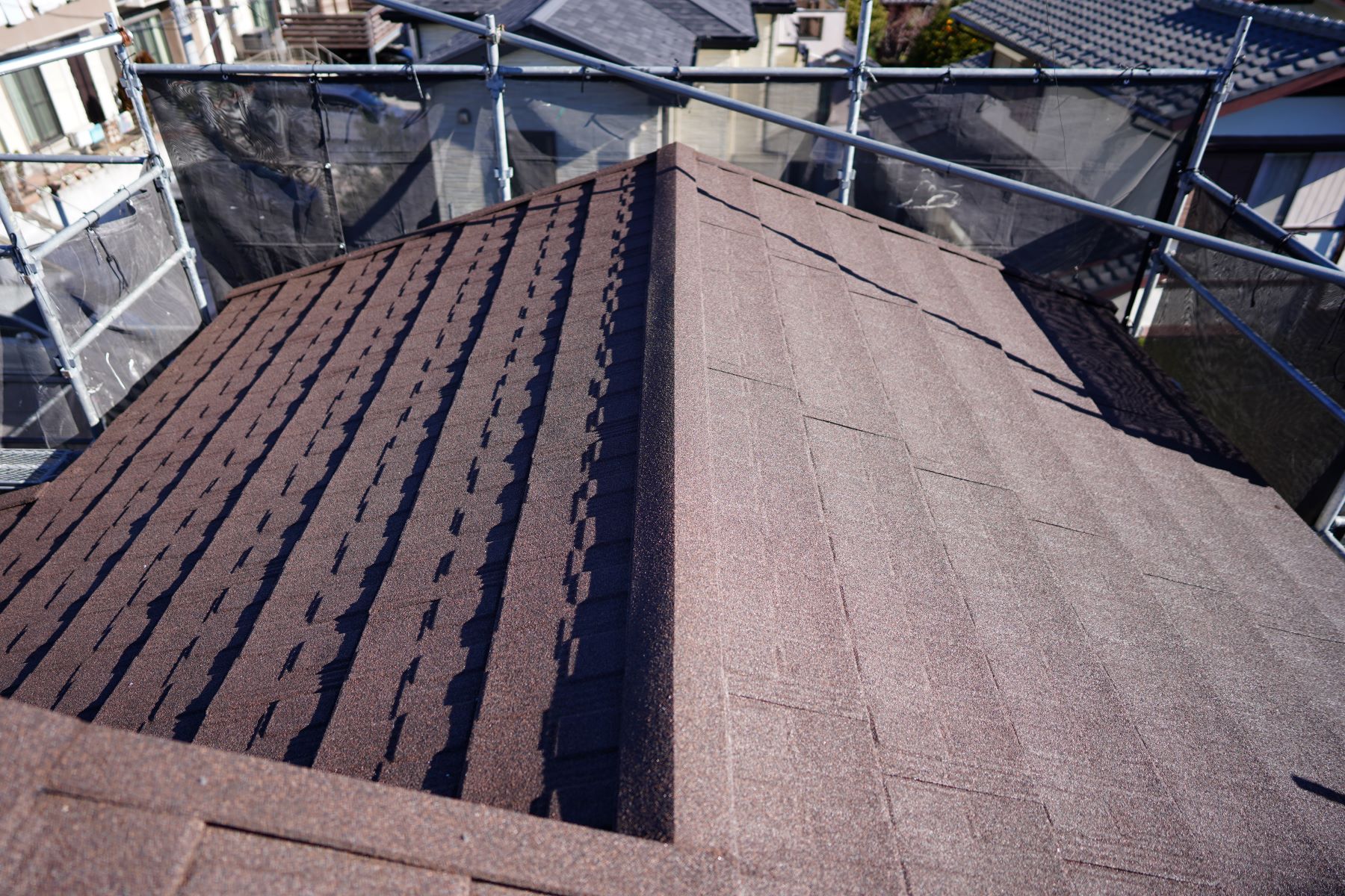 横浜市緑区　T様邸　2024年1月　　　　　屋根葺き替え・軒天一部貼り替え　　破風板塗装